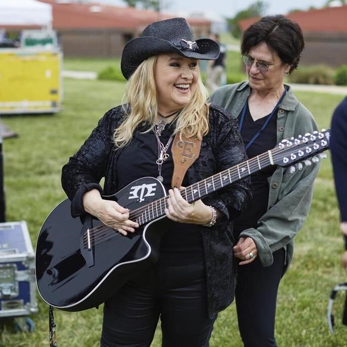 Melissa Etheridge connects with incarcerated women in new docuseries 'I'm Not Broken'